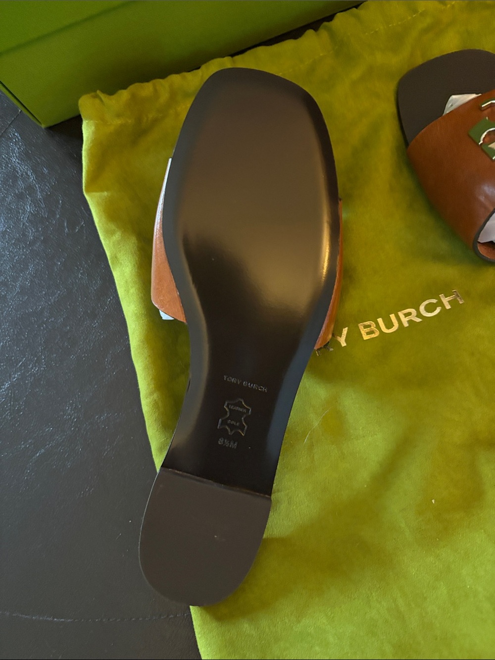 Tory Burch Tan Leather Slide Sandals with Silver Logo Hardware brand new - Picture 3 of 4